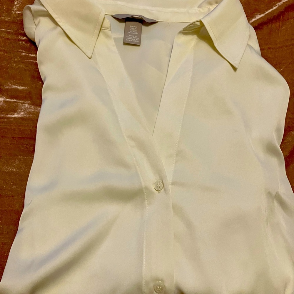 H&M cream open neck button front ivory blouse XXL
